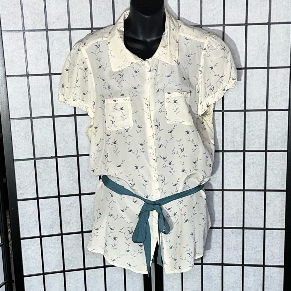 Vintage Banana Republic Silk Cap Sleeve Blouse Pockets Cream w/ teal flowers